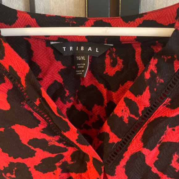 Soft Silk Brightly Colored Blouse or button-up shirt in red leopard print - Picture 2 of 3